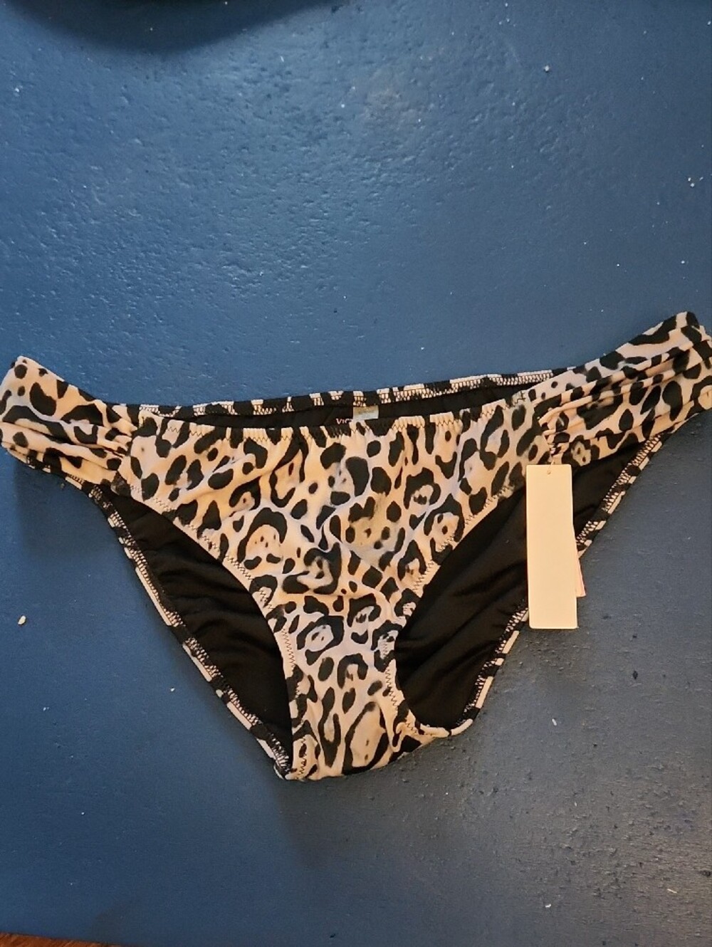 Victoria's Secret Leopard Print Bikini Bottoms - Picture 6 of 6